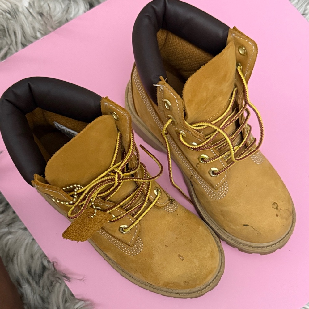 Timberland Kids Brown Boots with Black Collar